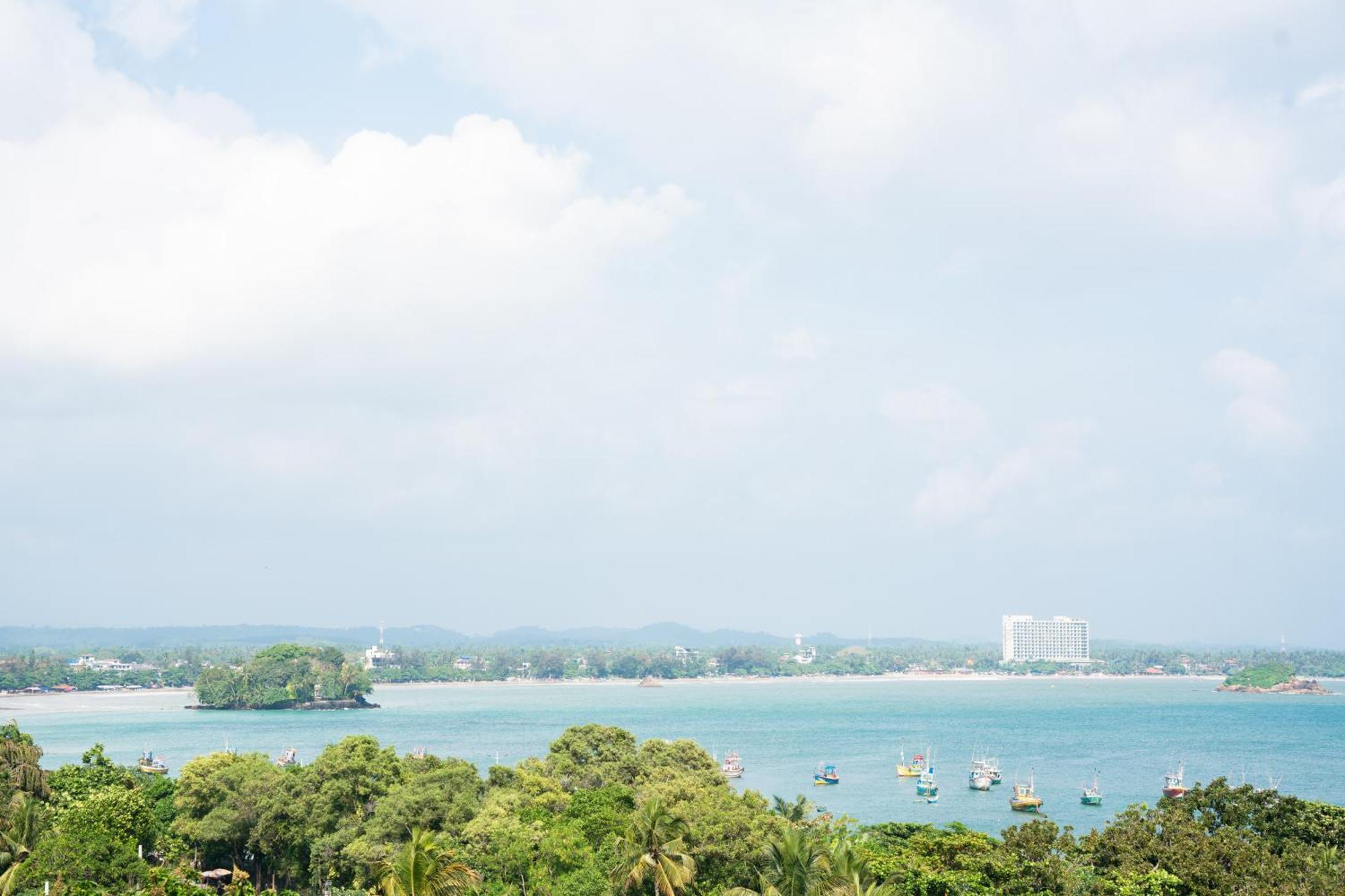 Regal Heights Hotel Weligama Ngoại thất bức ảnh