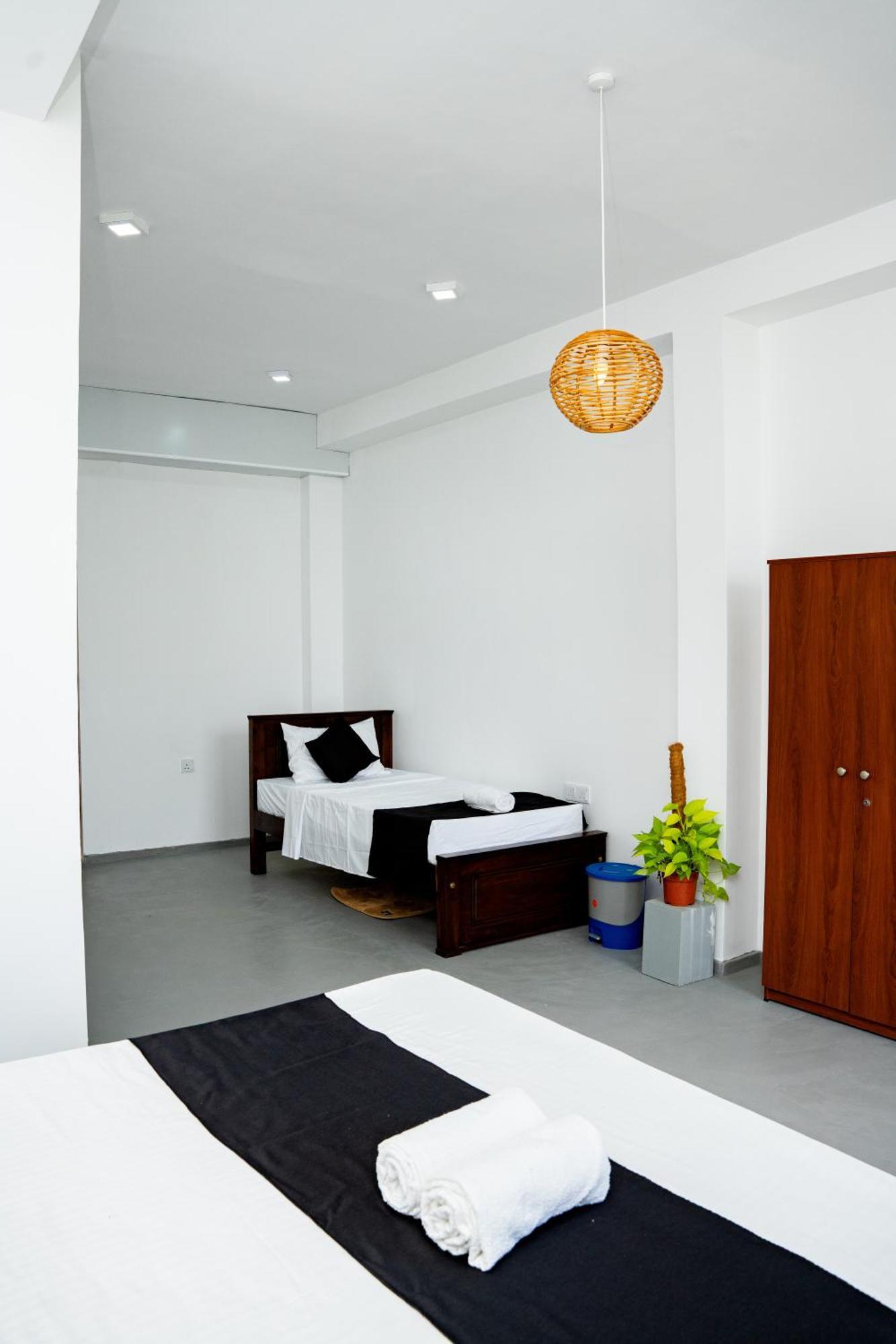 Regal Heights Hotel Weligama Ngoại thất bức ảnh