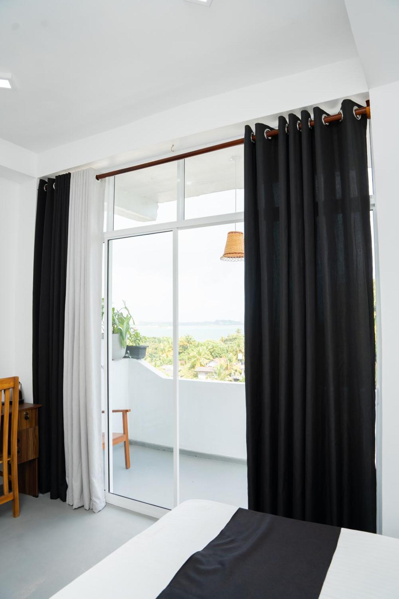 Regal Heights Hotel Weligama Ngoại thất bức ảnh