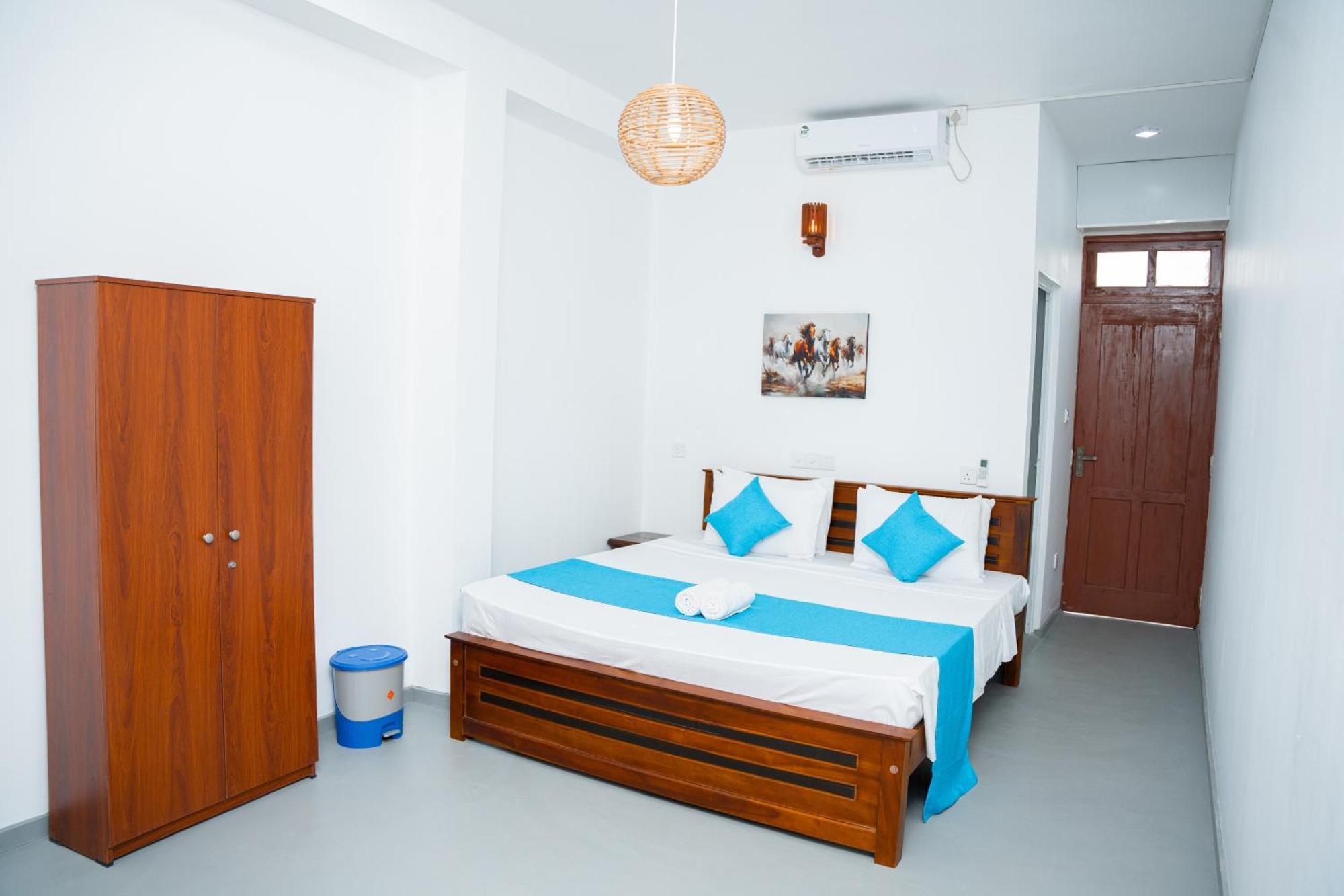 Regal Heights Hotel Weligama Ngoại thất bức ảnh