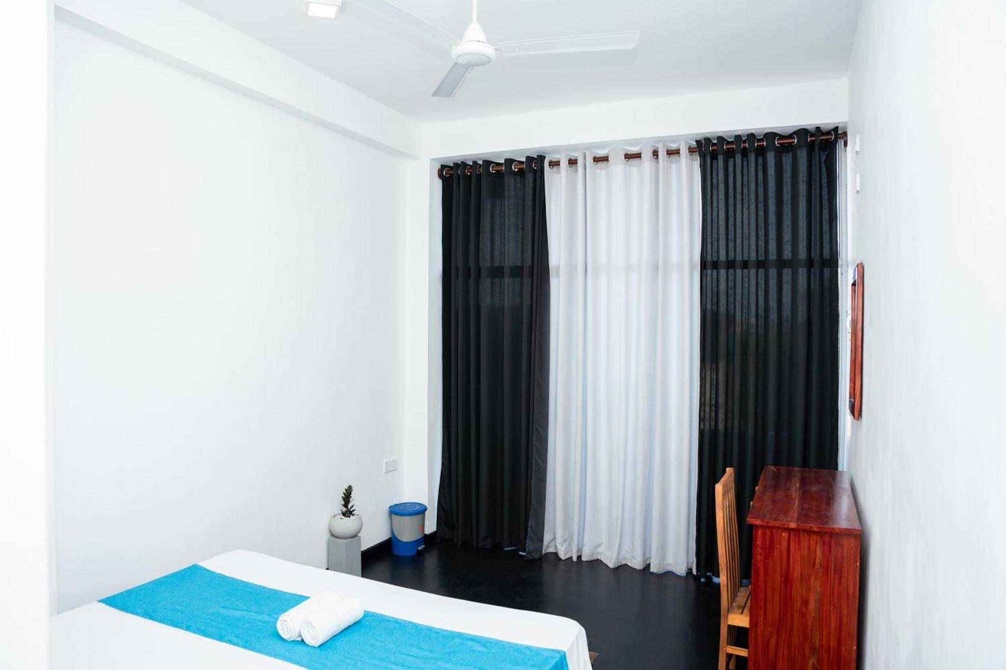 Regal Heights Hotel Weligama Ngoại thất bức ảnh